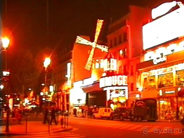 Наша машина доехала до Парижа! Первый экскурсионный день.