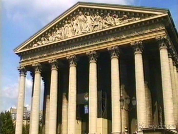 Наша машина доехала до Парижа! Первый экскурсионный день.