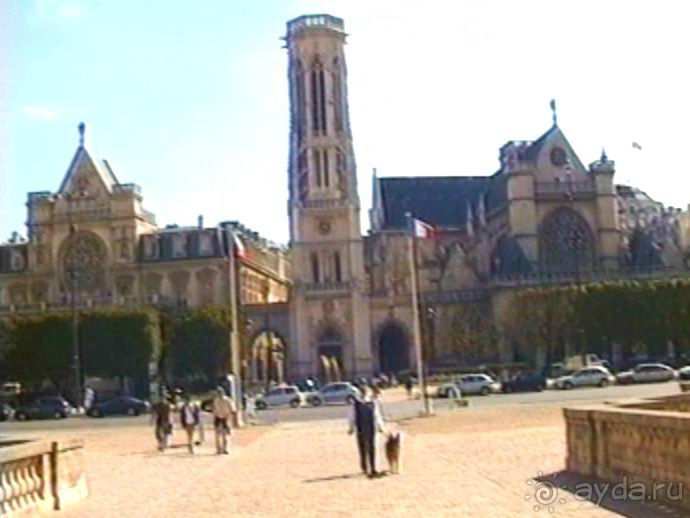 Наша машина доехала до Парижа! Первый экскурсионный день.