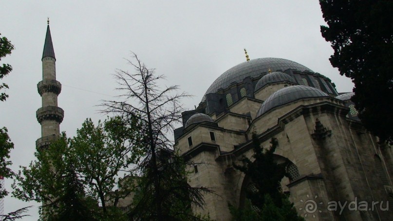 Мечеть Сулеймание - крупнейшая мечеть Стамбула