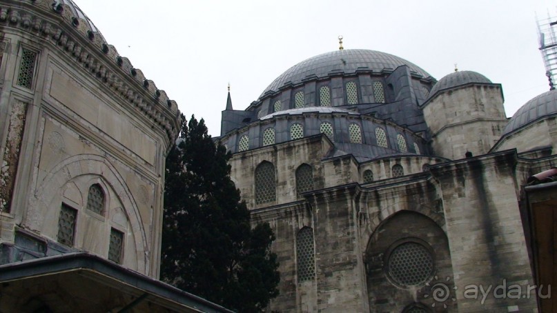 Мечеть Сулеймание - крупнейшая мечеть Стамбула