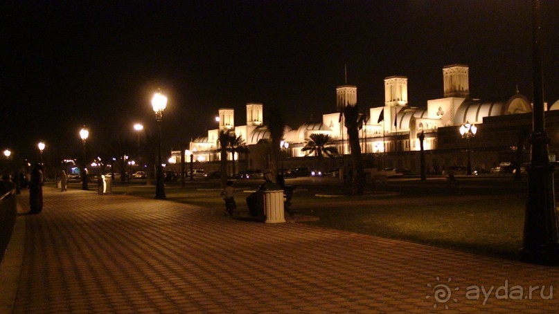 Эмираты в декабре: часть 3 -Прогулки по Шардже 