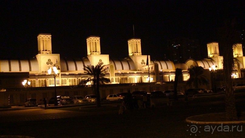 Эмираты в декабре: часть 3 -Прогулки по Шардже 