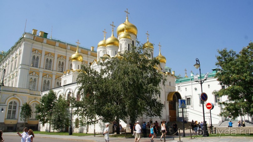 Соборная площадь Московского Кремля