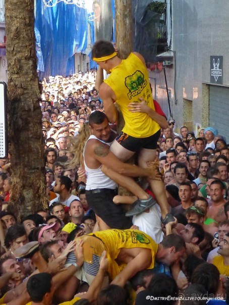 Ла Томатина: не помылишь — не залезешь! (Bunol, Spain)