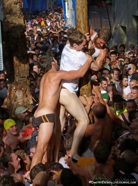 Ла Томатина: не помылишь — не залезешь! (Bunol, Spain)