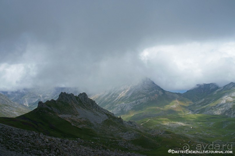 Туманная Астурия (Asturias, Fuente-de, Spain)