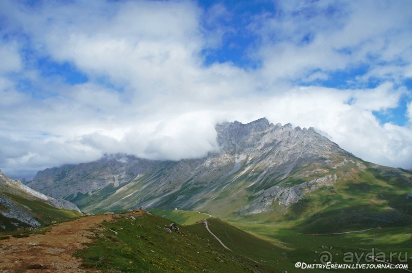 Туманная Астурия (Asturias, Fuente-de, Spain)