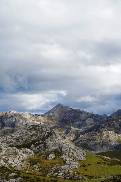 Столица Испанского королевства и горно-озёрный рай (Cangas de Onis, Spain)