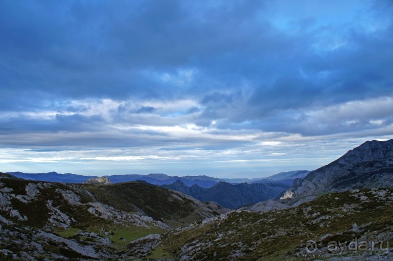 Столица Испанского королевства и горно-озёрный рай (Cangas de Onis, Spain)