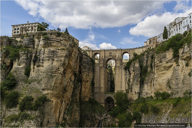Альбом отзыва "Ронда: испанский рай на скале (Ronda, Spain)"