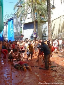 Альбом отзыва "Море кетчупа… Томатина 2012 (Bunol, Spain)"