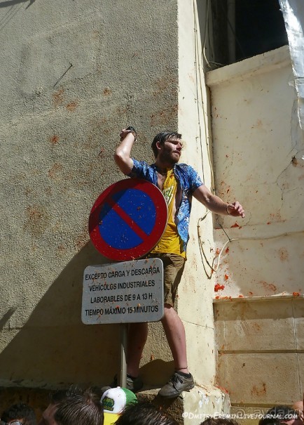 Море кетчупа… Томатина 2012 (Bunol, Spain)