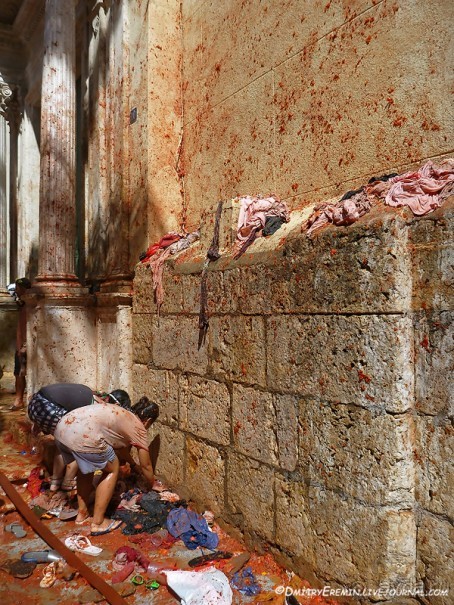 Море кетчупа… Томатина 2012 (Bunol, Spain)