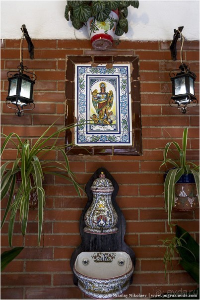 Кордовское патио или как оформить подъезд (Cordoba, Spain)