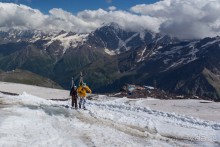 Эльбрус, часть 3: Бочки и Валера (Gara-Bashi, Russia)