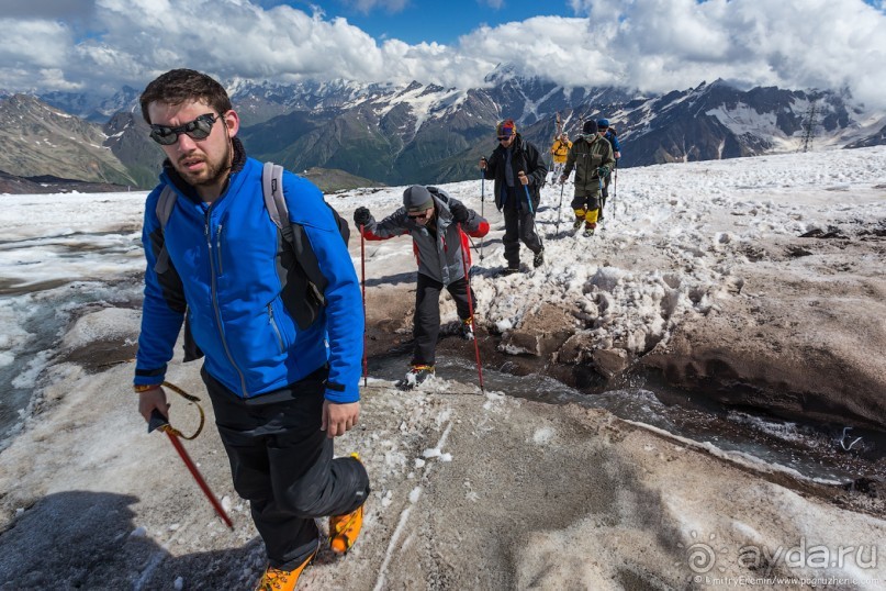 Эльбрус, часть 3: Бочки и Валера (Gara-Bashi, Russia)