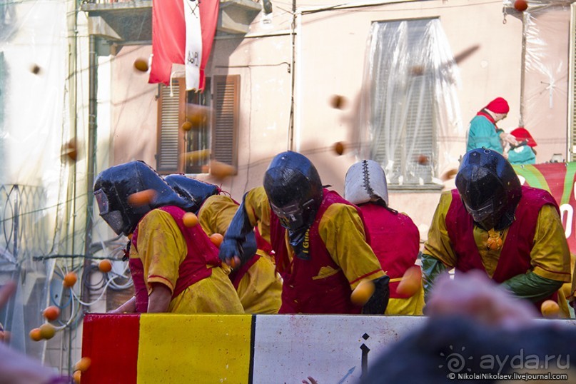Апельсиновая бойня (Ivrea, Italy)