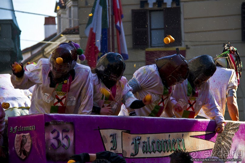 Апельсиновая бойня (Ivrea, Italy)