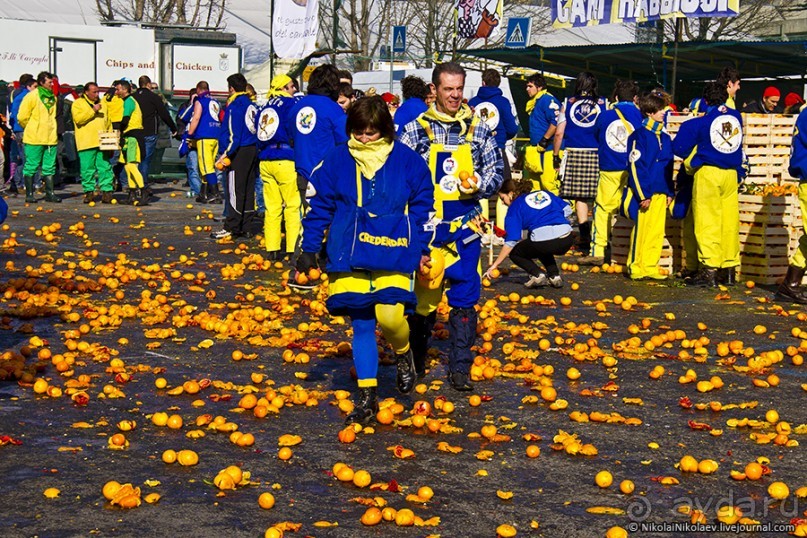 Апельсиновая бойня (Ivrea, Italy)