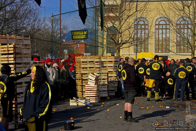 Апельсиновая бойня (Ivrea, Italy)