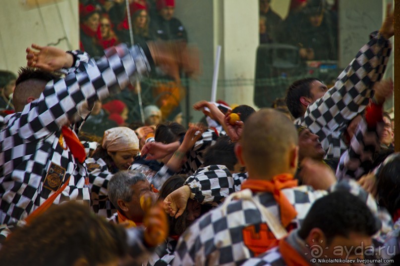 Апельсиновая бойня (Ivrea, Italy)