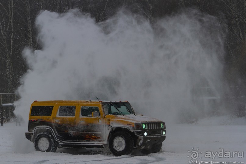 Укрощение Hummer’а: танцы на льду (Kommunarka, Russia)