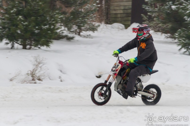 Укрощение Hummer’а: танцы на льду (Kommunarka, Russia)