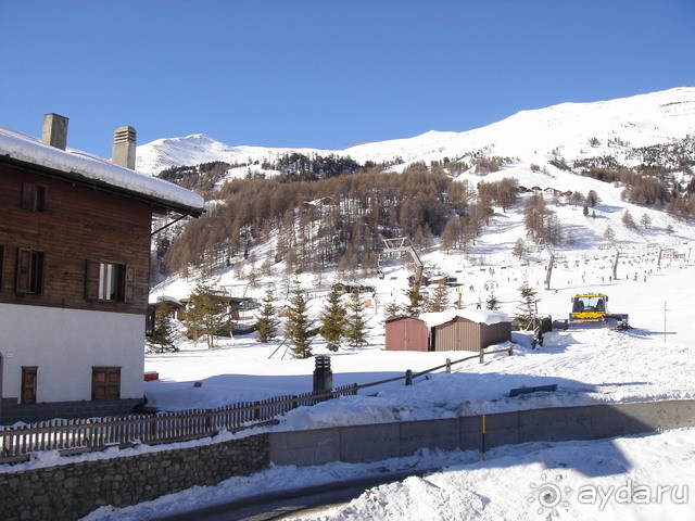 Nuova villa - боковой вид  из окна