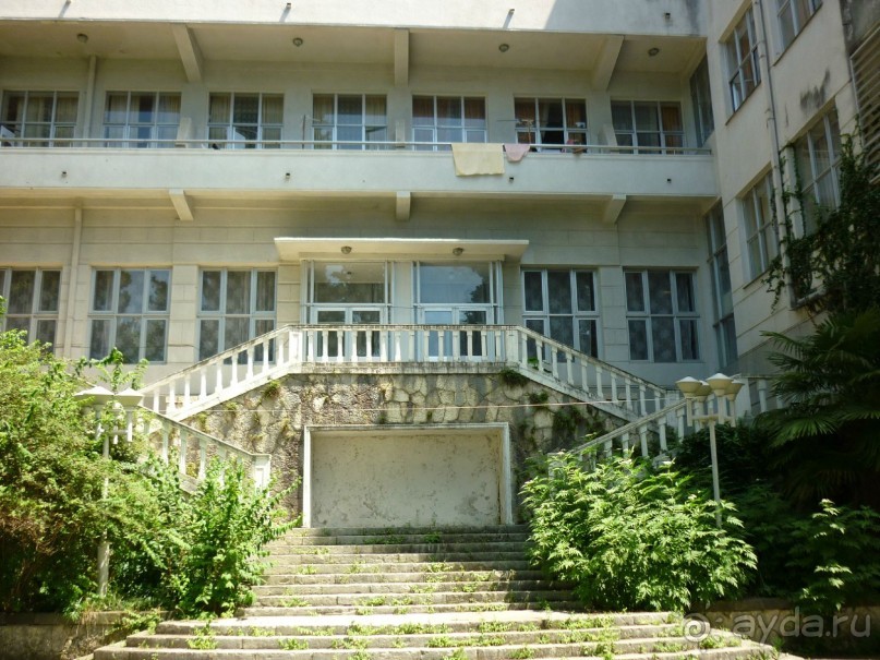 " С точки зрения оптимиста Пизанская башня не падает, а поднимается."