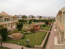 Средний отель 