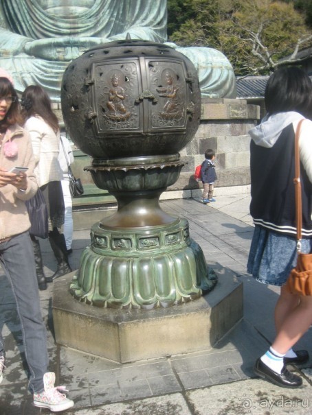 Япония.Большой Будда в Камакуре.