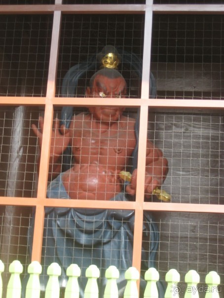 Япония.Большой Будда в Камакуре.