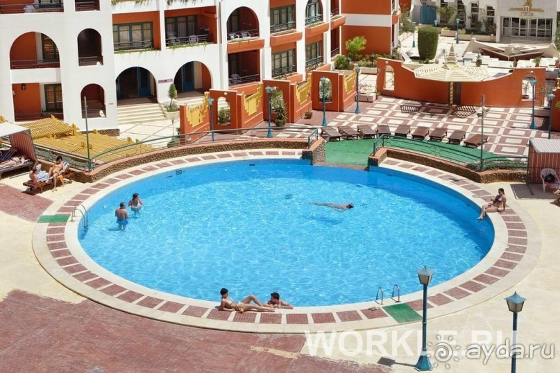 Отель Sunny Days Mirette Family Apartments &amp; Resort.