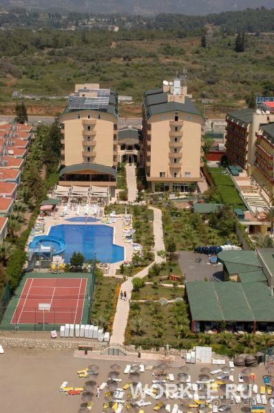 Отель Concordia Celes Hotel 5*