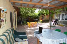 Ейск, ул.Мира 144, гостевой дом "Акварель"