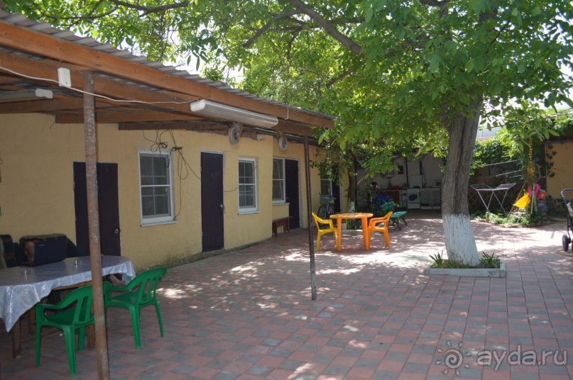 Ейск, ул.Мира 144, гостевой дом "Акварель"