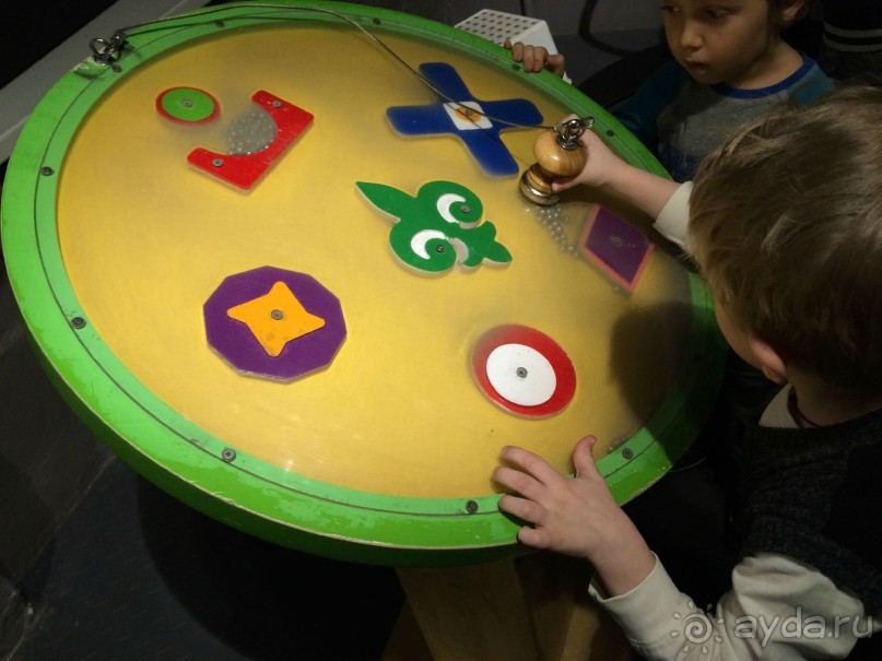 Музей занимательных наук Экспериментаниум с дошколятами. Родители выжили :)