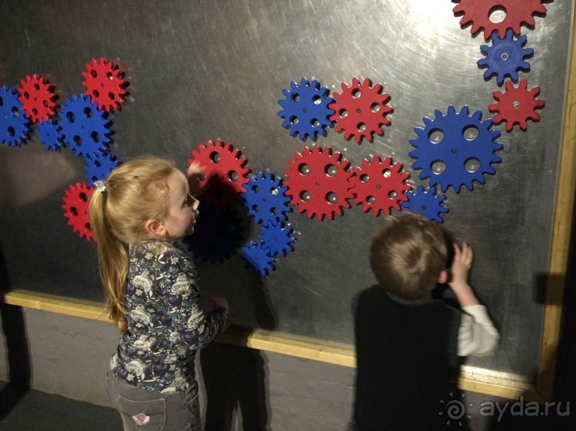 Музей занимательных наук Экспериментаниум с дошколятами. Родители выжили :)