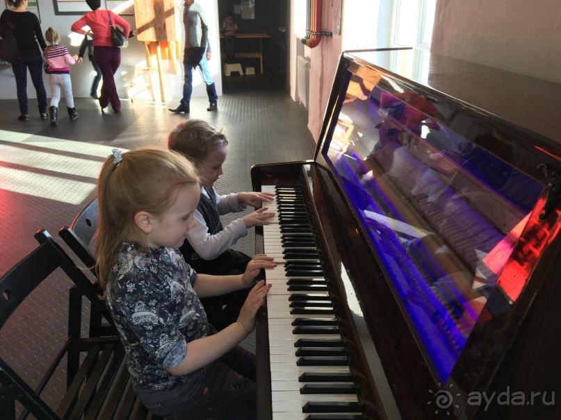 Музей занимательных наук Экспериментаниум с дошколятами. Родители выжили :)