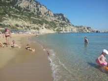 Пляж Тсамбика слева