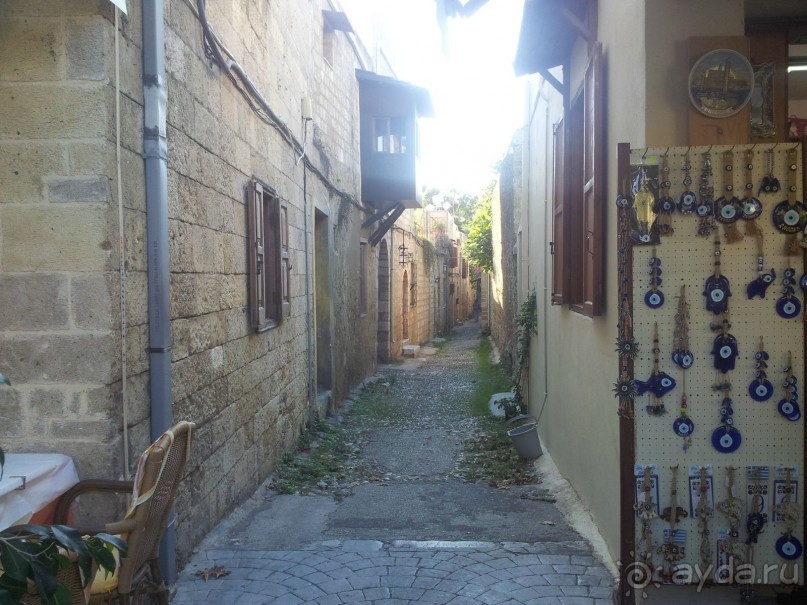 Улочка в Старом Родосе