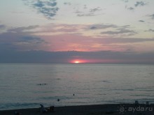  Где еще попьешь утром кофе, глядя на морскую гладь и прыгающих дельфинов?