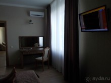 фото Селена