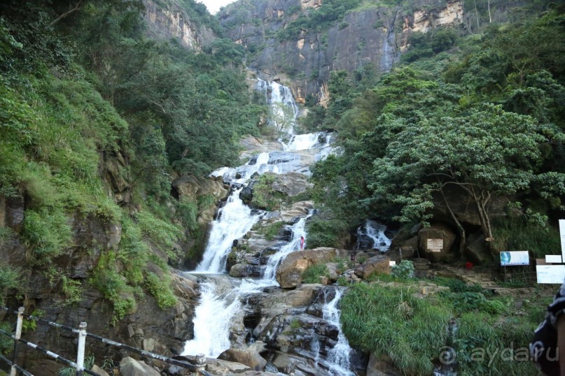 Водопад по пути следования