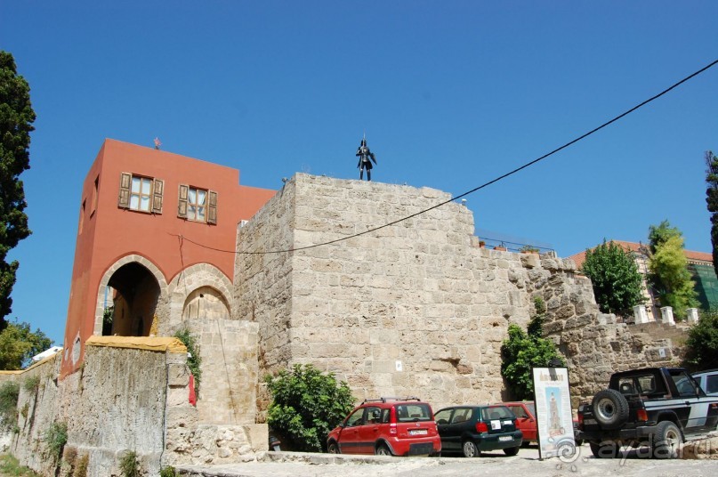 Родос... рыцарь на крыше