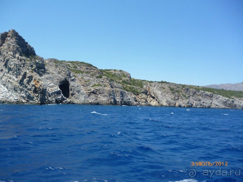 Крит. Две звезды на берегу моря.