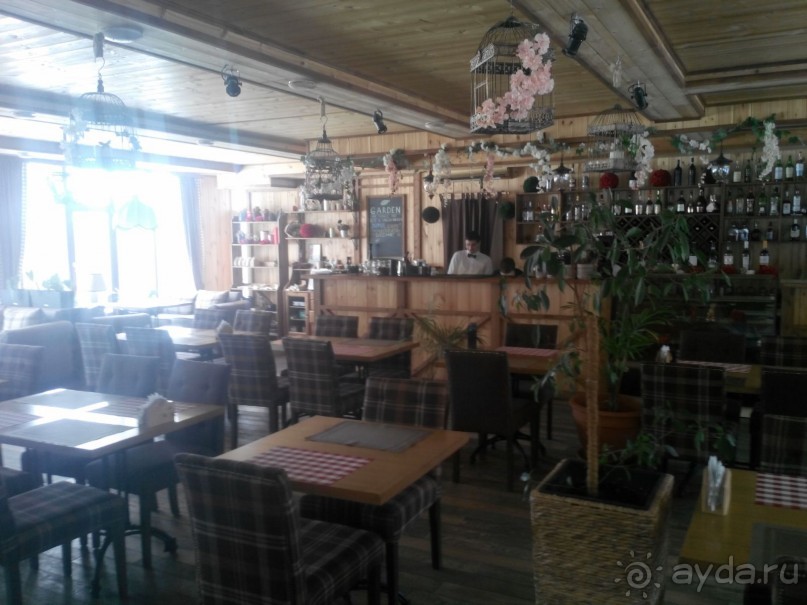 Роскошный отель с необычным дизайном интерьера