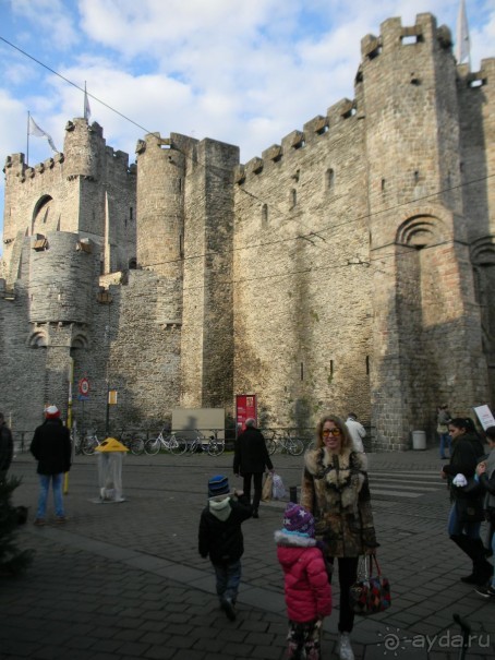 Замок графов Фландрии в Генте