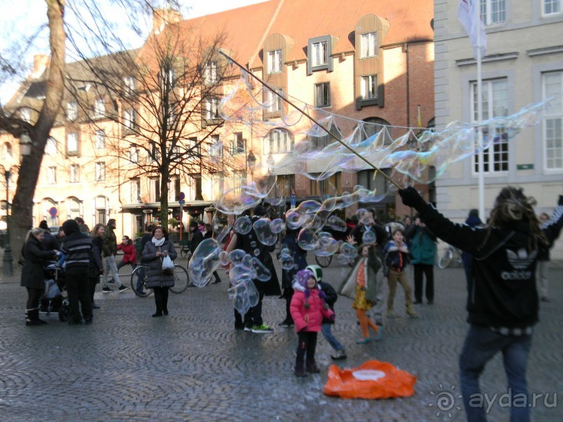 Площадь Бург